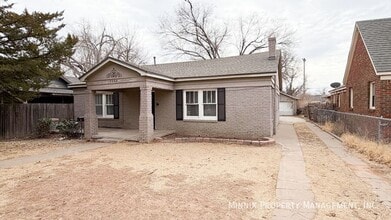 2009 23rd St in Lubbock, TX - Building Photo - Building Photo