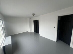 204-15 115th Ave in Queens, NY - Building Photo - Building Photo