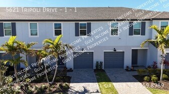 5621 Tripoli Dr in Palmetto, FL - Building Photo