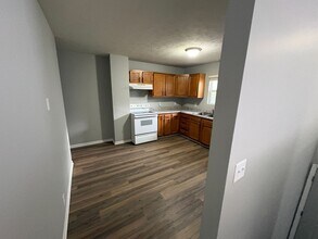 808 Peach St-Unit -#1 in Lincoln, NE - Building Photo - Building Photo