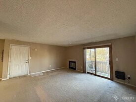 402 Ravens Crest Dr, Unit Ravens Crest Drive in Plainsboro, NJ - Building Photo