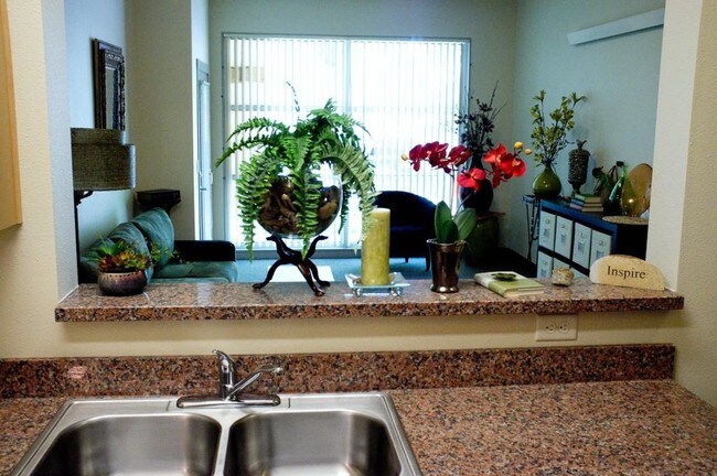 The Pearl in Eugene, OR - Building Photo - Interior Photo
