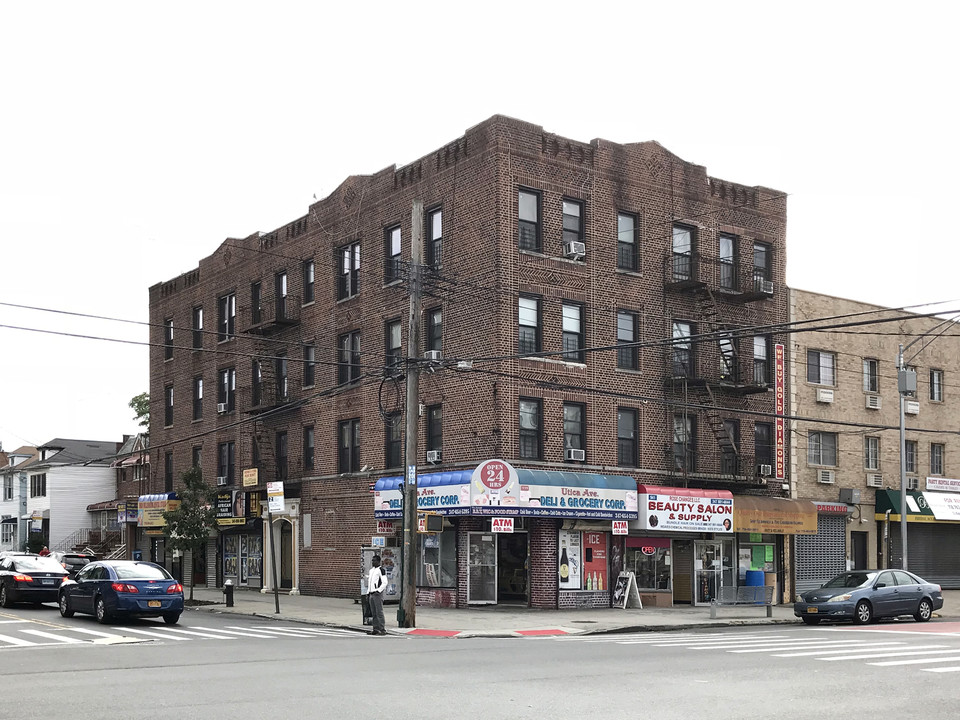 939 Utica Ave in Brooklyn, NY - Building Photo