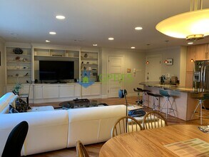 5425 Fifth Ave in Pittsburgh, PA - Building Photo - Building Photo