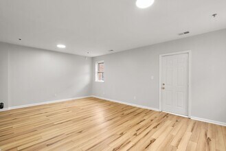 2027 E Baltimore St in Baltimore, MD - Building Photo - Building Photo