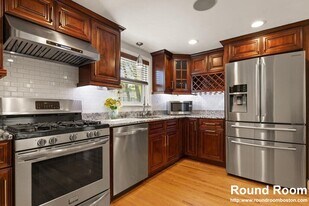 41 Eldred St in Lexington, MA - Building Photo