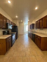 3853 W Rockwood St in Springfield, MO - Building Photo - Building Photo