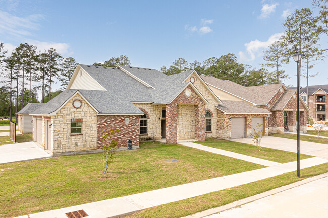 Timber Creek Townhomes in Livingston, LA - Building Photo - Building Photo