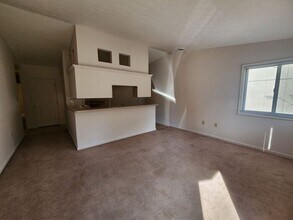 6548 Allendale Blvd in Terre Haute, IN - Building Photo - Building Photo