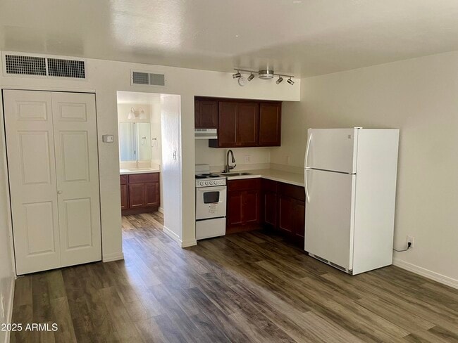 property at 2301 N 28th St