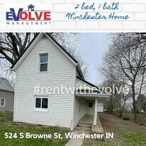 524 Browne St in Winchester, IN - Building Photo