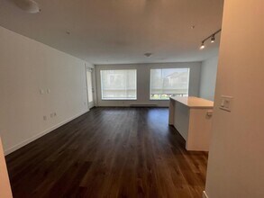 16633-16624 412 in Surrey, BC - Building Photo - Building Photo