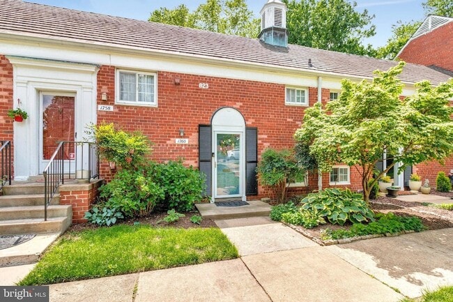 1760 Preston Rd in Alexandria, VA - Building Photo - Building Photo