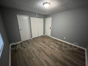 371 Redmar Blvd in Radcliff, KY - Building Photo - Building Photo