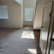 3132 Woods Cir in Davis, CA - Building Photo - Building Photo