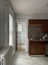 37 Mountford St, Unit 1 in Hartford, CT - Foto de edificio - Building Photo