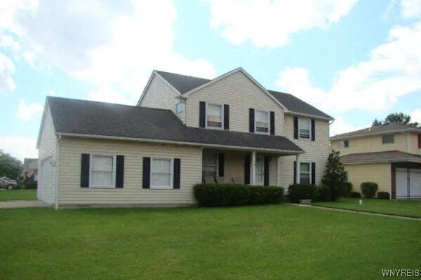 4 Amberwood Dr in Buffalo, NY - Building Photo