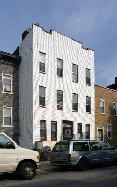 205 Sumpter St in Brooklyn, NY - Building Photo - Building Photo