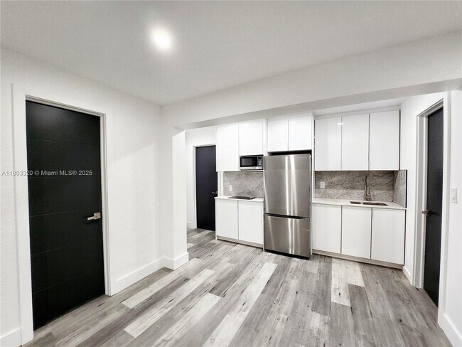 511 SW 15th St in Fort Lauderdale, FL - Building Photo - Building Photo