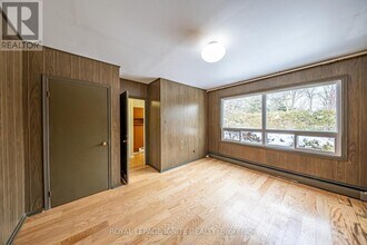 83 Deep Dene Dr in Toronto, ON - Building Photo - Building Photo