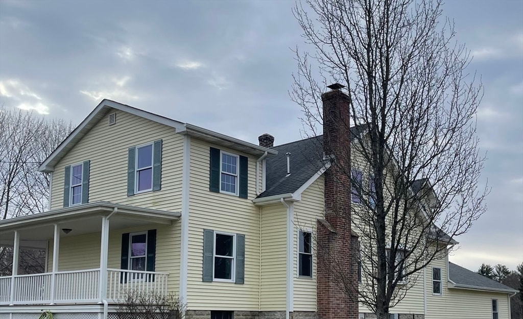 515 Winthrop St in Rehoboth, MA - Building Photo