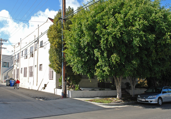 315 N Spaulding Ave in Los Angeles, CA - Foto de edificio - Building Photo