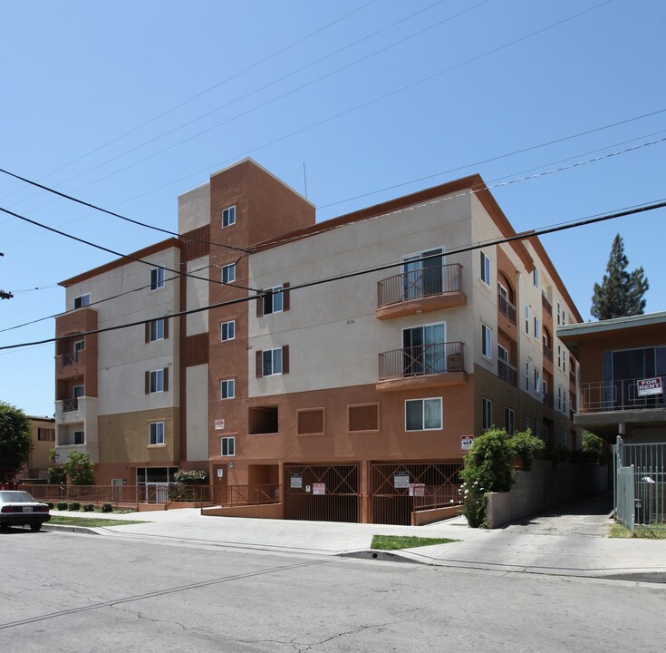 Valley View Apartments in North Hills, CA - Foto de edificio