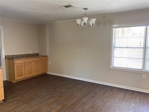 121 Tuna St in Galveston, TX - Building Photo - Building Photo