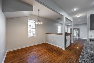 3444 W Schubert Ave, Unit 1f in Chicago, IL - Foto de edificio - Building Photo