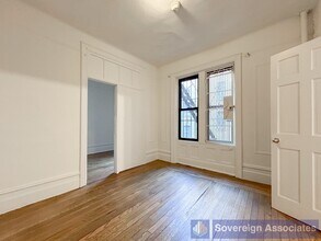 121 La Salle St in New York, NY - Building Photo - Building Photo
