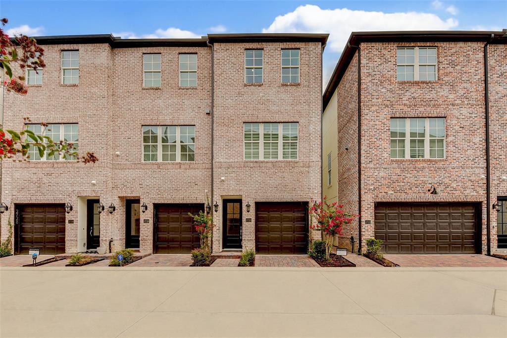 2724 Dolce Oaks Dr in Houston, TX - Foto de edificio