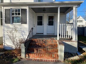 40 Pond St-Unit -2 in Natick, MA - Building Photo - Building Photo