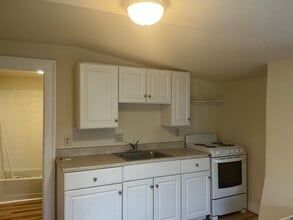 138 Washington St in Middletown, CT - Foto de edificio - Building Photo