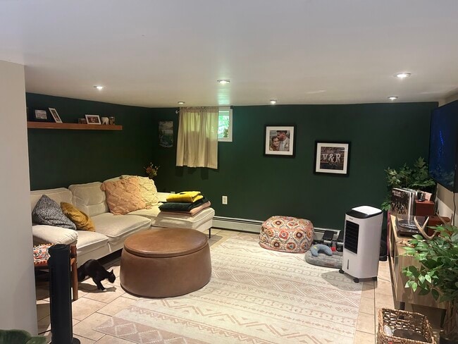 17 Westend Ave, Unit Westend Avenue