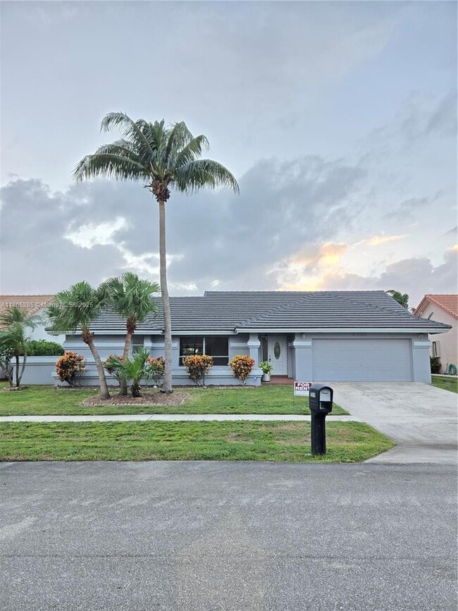 9431 Sun Pointe Dr in Boynton Beach, FL - Building Photo - Building Photo