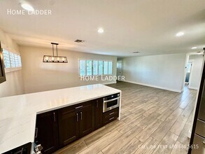 4728 E Edgemont Ave in Phoenix, AZ - Building Photo - Building Photo