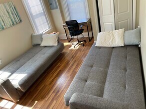 600 Roxborough Ave, Unit 2nd floor in Philadelphia, PA - Building Photo - Building Photo