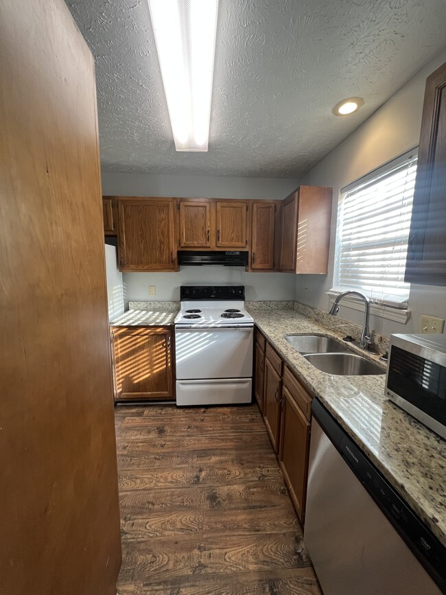 6259 Woodrun Pl in Jackson, MS - Building Photo - Building Photo