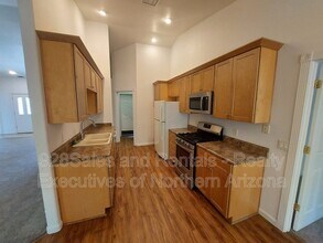 1469 W Weston Trail in Flagstaff, AZ - Building Photo - Building Photo