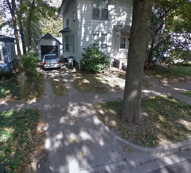 402 W Illinois St-Unit -402 W. Illinois in Urbana, IL - Building Photo - Building Photo