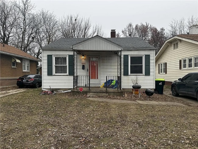 property at 868 W Center St