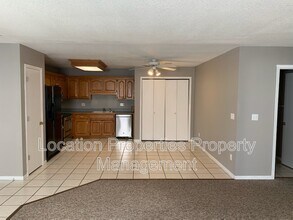 947 E Wildcat Run St in Gardner, KS - Building Photo - Building Photo