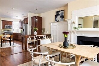 1898 Beacon St, Unit 4 in Brookline, MA - Building Photo - Building Photo