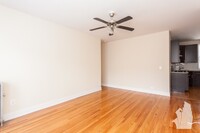 4826 N Wolcott Ave, Unit 1B in Chicago, IL - Building Photo - Building Photo