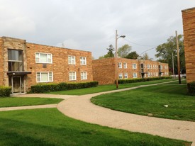 Brookline Gardens Apartments