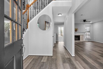 106 N Rushwing Cir in Spring, TX - Building Photo - Building Photo