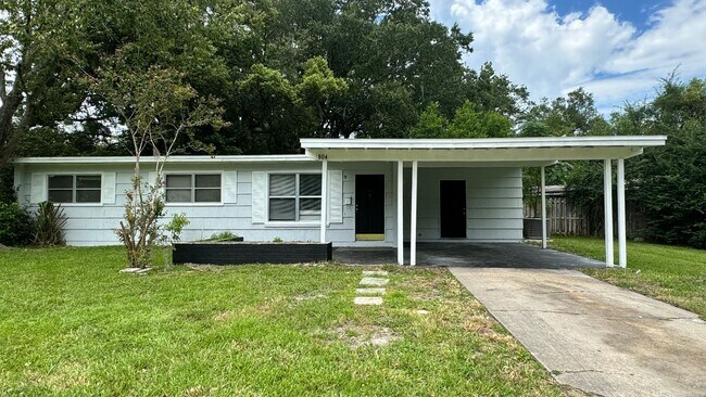 property at 804 La Marche Dr