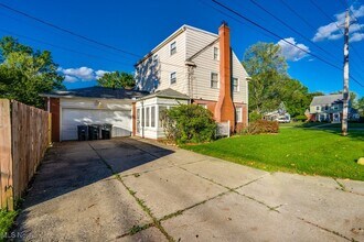 630 Mineola Ave in Akron, OH - Foto de edificio - Building Photo