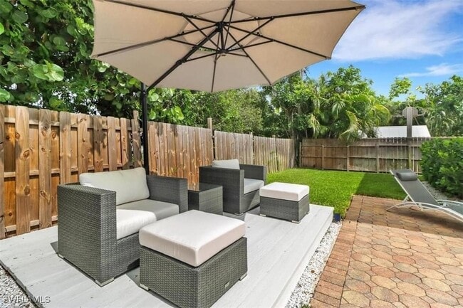 1097 Frank Whiteman Blvd in Naples, FL - Building Photo - Building Photo
