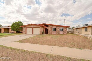 3229 E Glen Dr in El Paso, TX - Building Photo